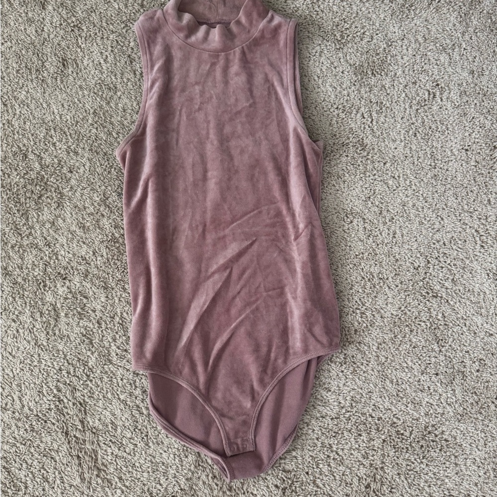Sleeveless Pink Velvet Bodysuit